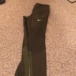 Olive green Nike leggings